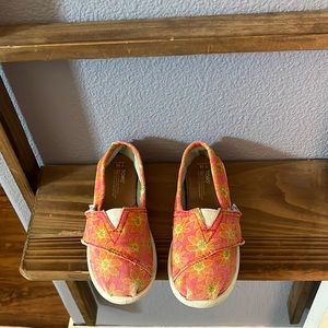 TOMS- Toddler 11T Pink with Orange Flowers